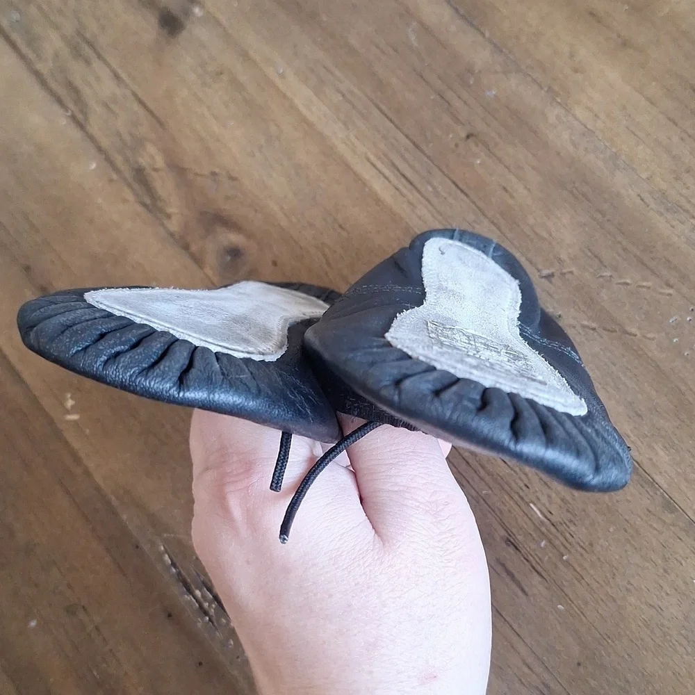 Theatricals Black Kids Ballet Shoes Size 10.5M